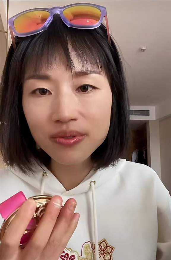  从白衣天使到跑圈顶流：张水华代言风波背后的团队困局与破局之道 体育新闻