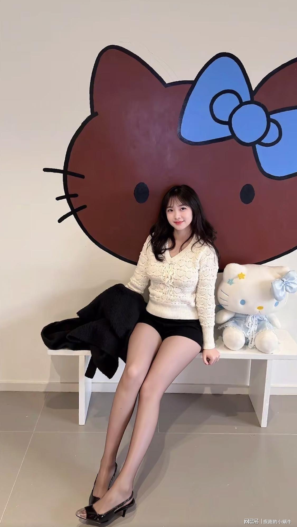  从物理约束到心理赋能：包臀裙如何重塑职场女性的自我认知 时尚用品